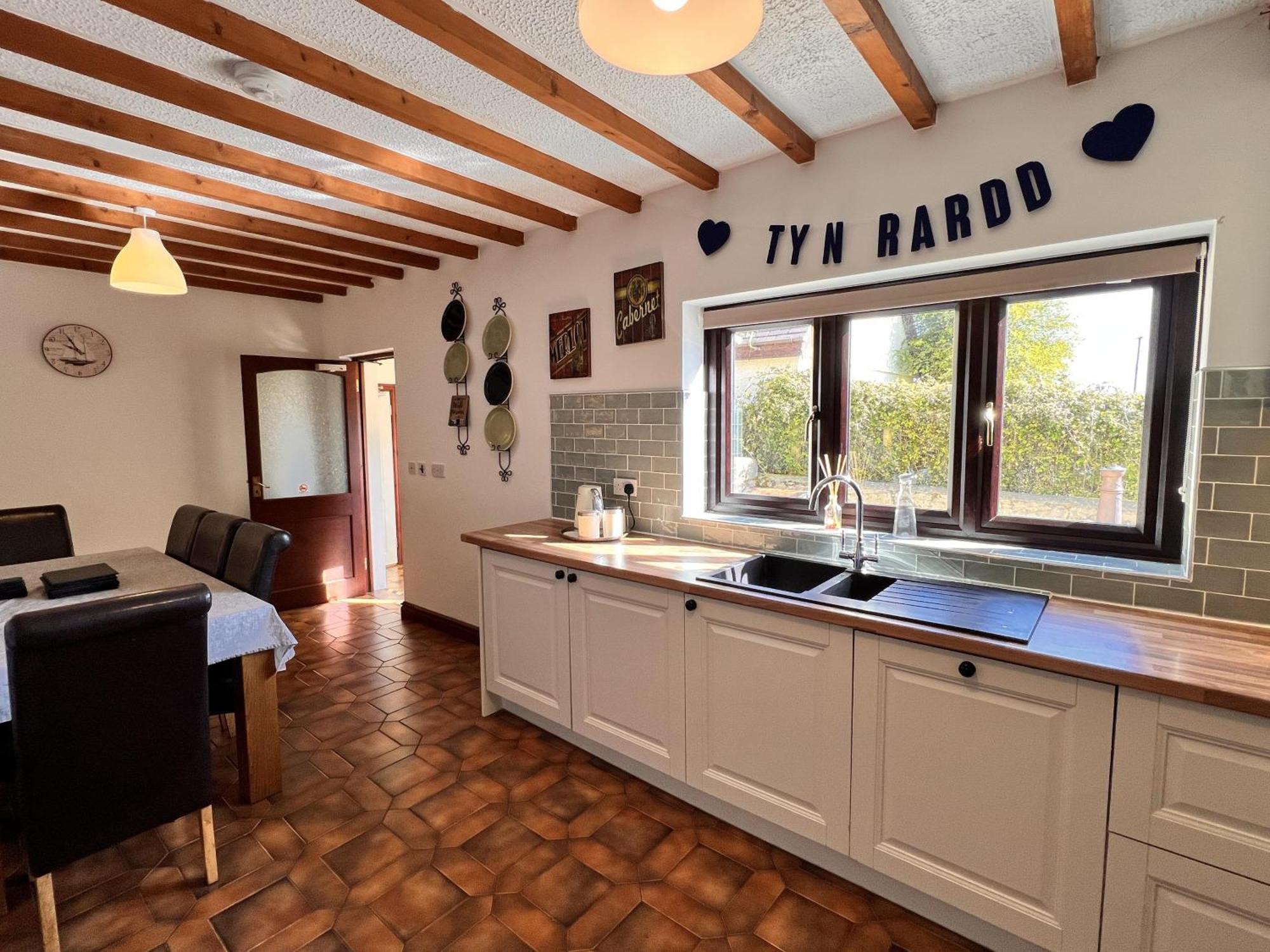 4 Bedroom Detached Farmhouse Mountain Views Beaumaris Luaran gambar